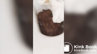 Indian girl shits/farts while showing her pretty toes