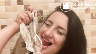 Girl Masturbating While Sniffing Panties