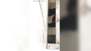 iranian milf pooping