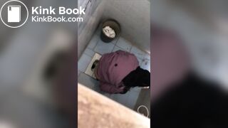 iranian milf pooping