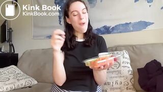 thicc girl takes a shit part 3
