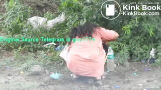 Sexy indian Girl pooing voyeur
