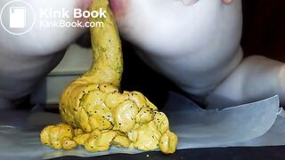 Pawg big colorful shit