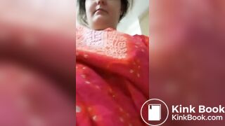 Horny Milf's big udders