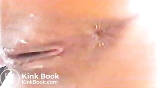 Women pooping - video 13