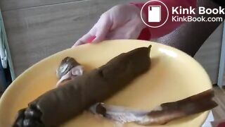 German lady produces 27 cm poo.. auf eine Fischgräte!