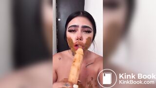Sexy Latina Scat blowjob