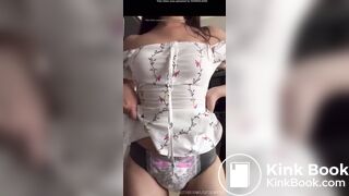 Hot Latina has diarrhea her goodnight