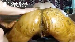 Lesbian scat..