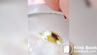 トイレ下痢おなら - video 2