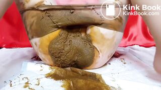 Anna destroy her pantyhose and ass hole with big dildo