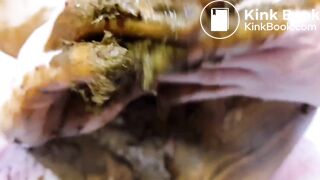 Anna destroy her pantyhose and ass hole with big dildo