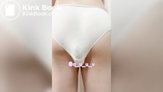 Japanese Twitter Girl panty poop