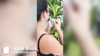 Cute latina poops and twerks for you