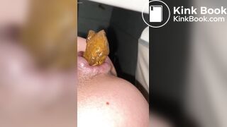 中国女孩拉屎自摄