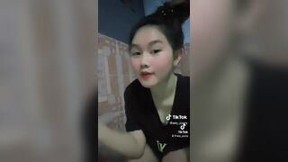 Playing Tik Tok while sitting and pooping