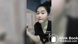 Playing Tik Tok while sitting and pooping