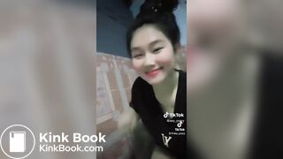 Playing Tik Tok while sitting and pooping