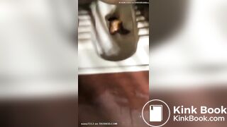 Desi aunty shitting in toilet