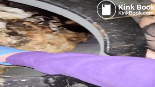 PortaPottyQueen - Human toilet used by train tracks