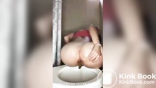 Teen pooping - video 6