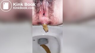 pooping - video 652