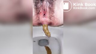 pooping - video 652