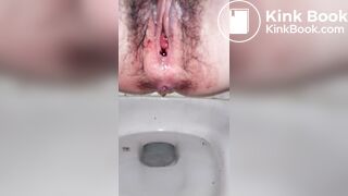 pooping - video 652