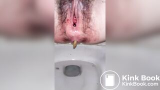 pooping - video 652