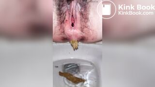 pooping - video 652