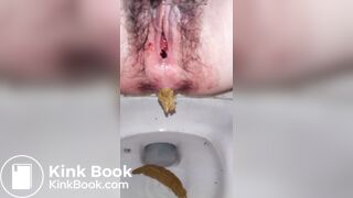 pooping - video 652