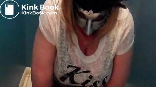 Milf farts on toilet