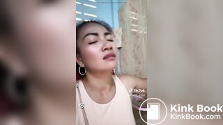 สาวปวดขี้หนัก