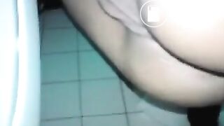 German girl pooping on a publc toilet..