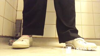 Woman poops her pants (a rather alternative angle)