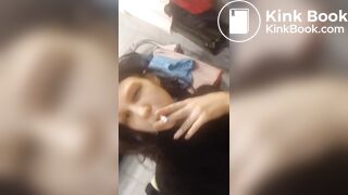 Pregnant pretty shitting