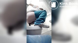Girls pooping, pornera in the toilet