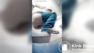 Girls pooping, pornera in the toilet