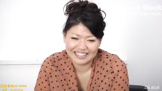 Women eating their own poop 1