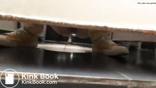 chinese girl shitting - video 30