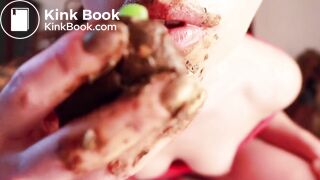 Girl pooping beautiful and eat hear Shit