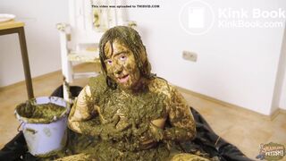 Dirty Dung Dirndl - masturbation in cowshit