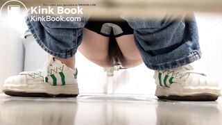 girl poop voyeur - video 72