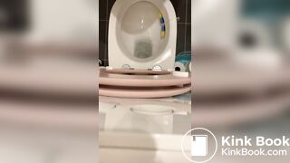 Sexy girl morning Poop 112