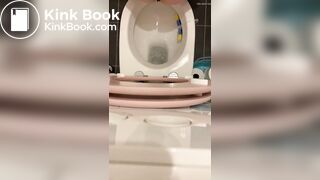 Sexy girl morning Poop 112