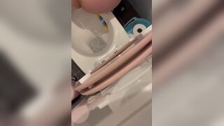 Sexy girl morning Poop 113