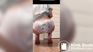 Girl messes pullup - video 2