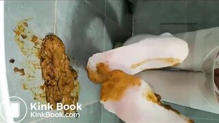 vista previa de seda blanca un montón de caca