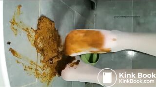 vista previa de seda blanca un montón de caca