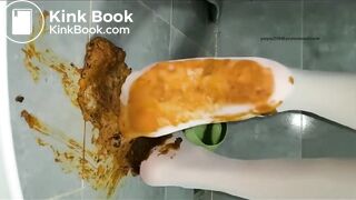 vista previa de seda blanca un montón de caca